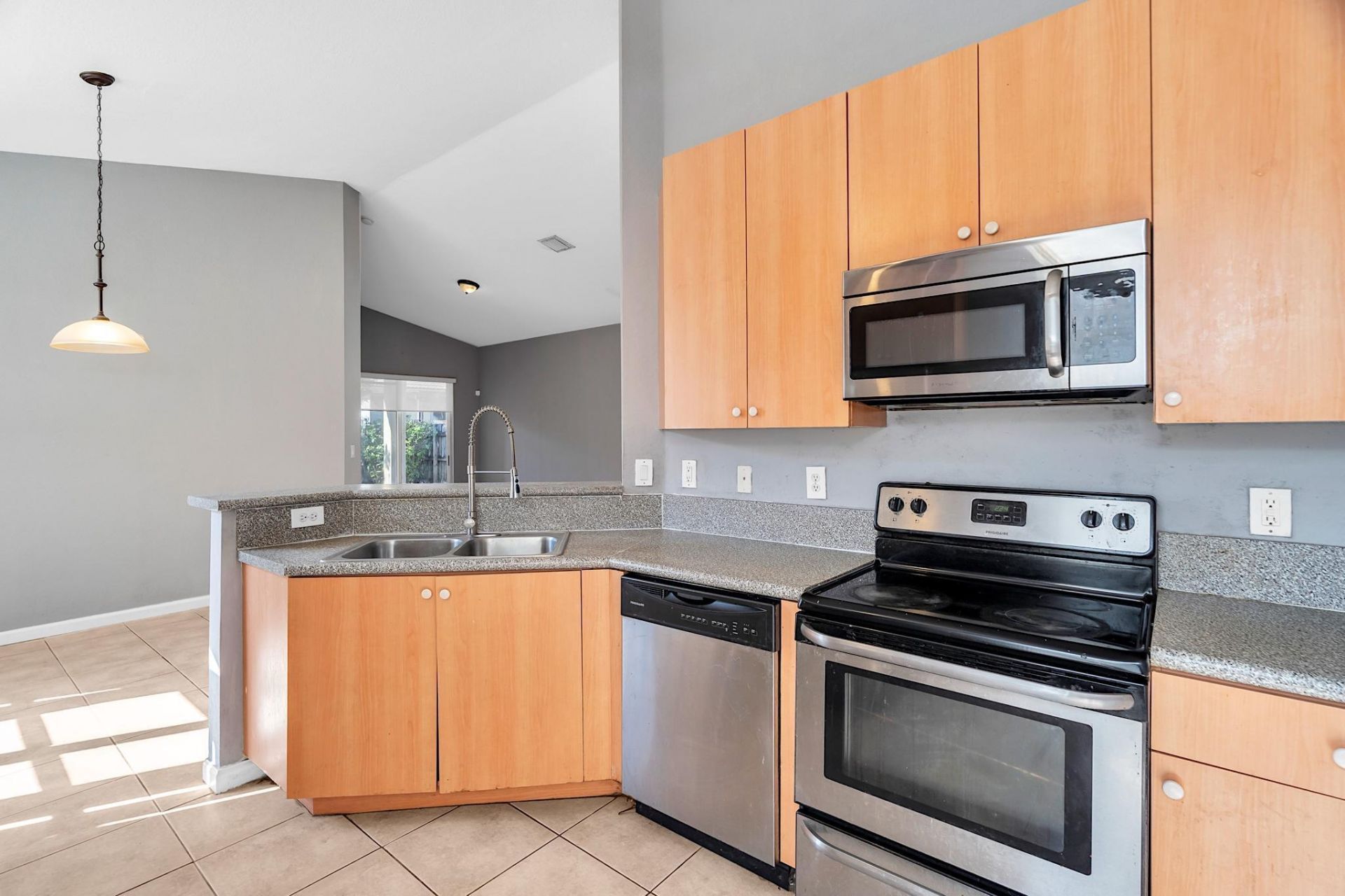 2302 NE 37th Road, Homestead, FL 33033 Photo