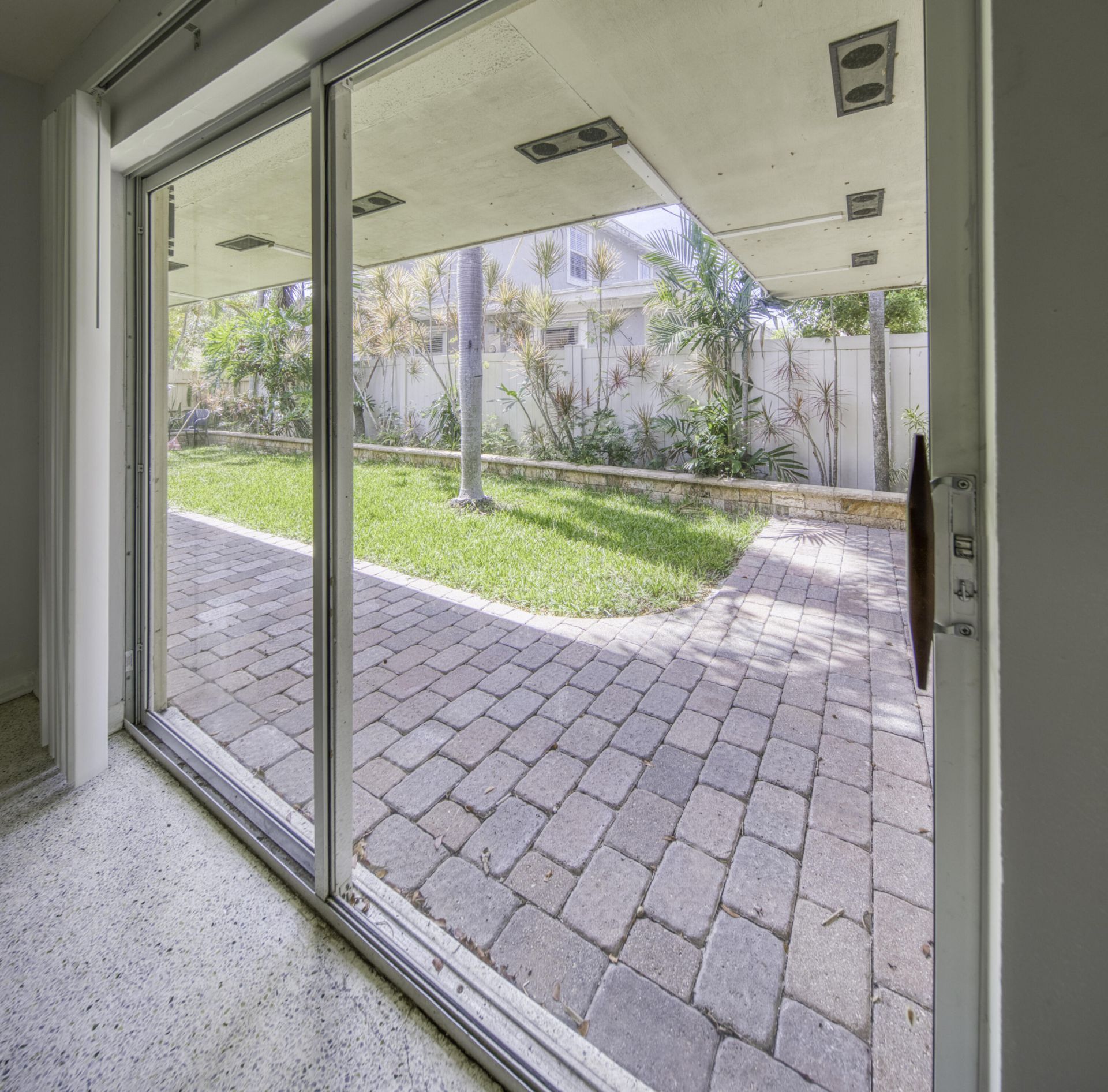 305 S Federal Highway, Unit 2, Lake Worth Beach, FL 33460 Photo