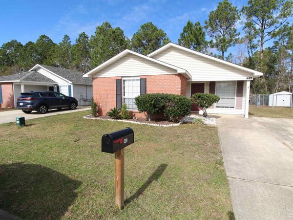 442 Bay Pine Villa Dr, Pensacola, FL 32506