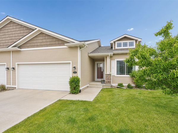 9483 Verdi Lane, West Des Moines, IA 50266