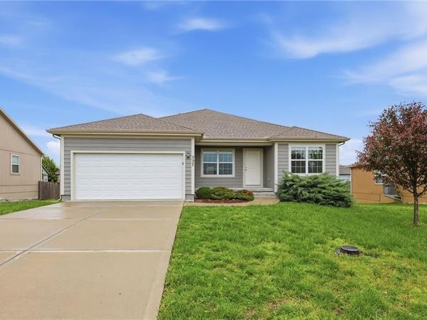 737 S Cypress Street, Gardner, KS 66030