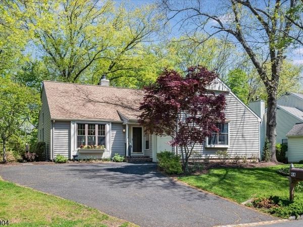 68 Susquehanna Trl, Branchburg, NJ 08876