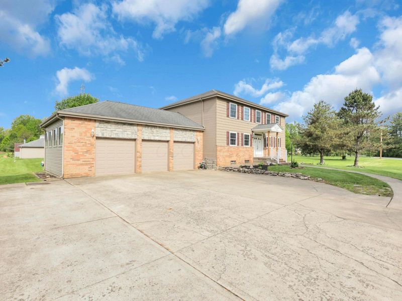 7977 Harlem Road, Westerville, OH 43081 Photo 4