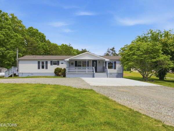 270 Brown Rd, Oakdale, TN 37829