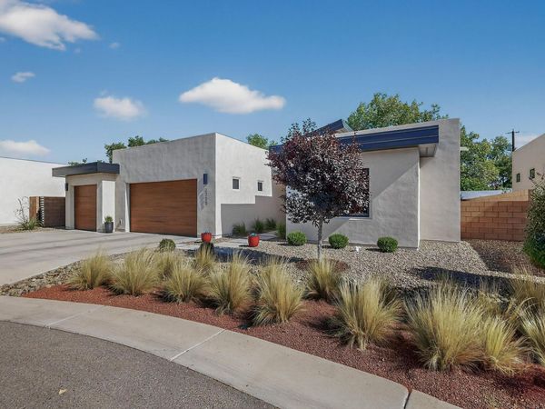 3305 Maxum Lane NW, Albuquerque, NM 87104