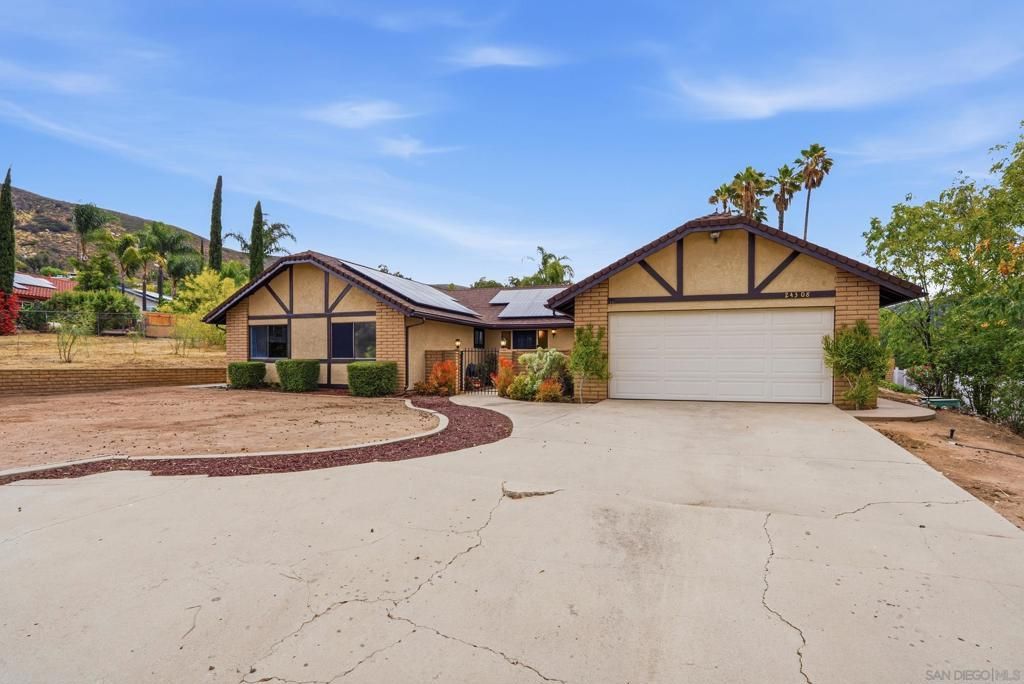 24308 Sargeant Rd, Ramona, CA 92065 Main Photo