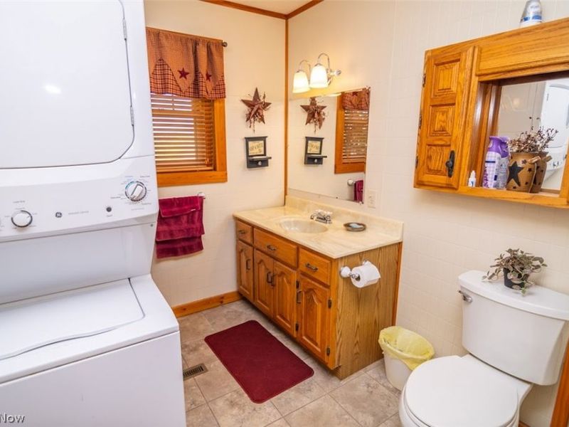 61229 Crozier Ridge Road, Bellaire, OH 43906 Photo 10