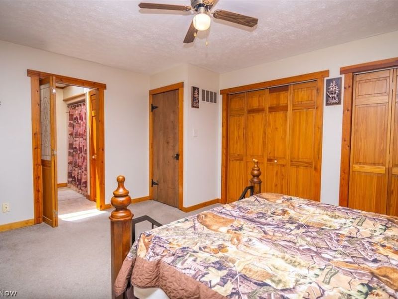 61229 Crozier Ridge Road, Bellaire, OH 43906 Photo 13