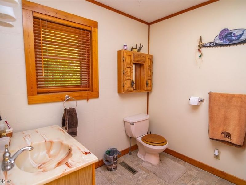 61229 Crozier Ridge Road, Bellaire, OH 43906 Photo 8