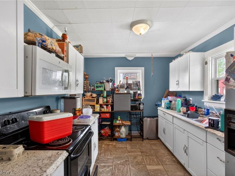 978 Wooster Road, Barberton, OH 44203 Photo 12