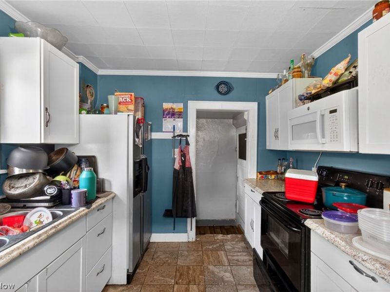 978 Wooster Road, Barberton, OH 44203 Photo 13