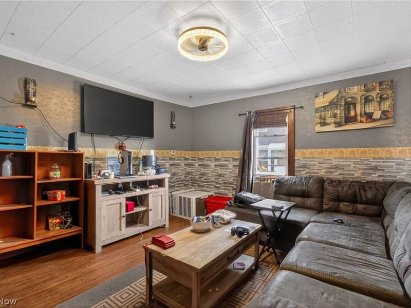 978 Wooster Road, Barberton, OH 44203 Photo 6
