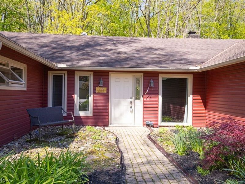 522 Merrimak Drive, Berea, OH 44017 Photo 3
