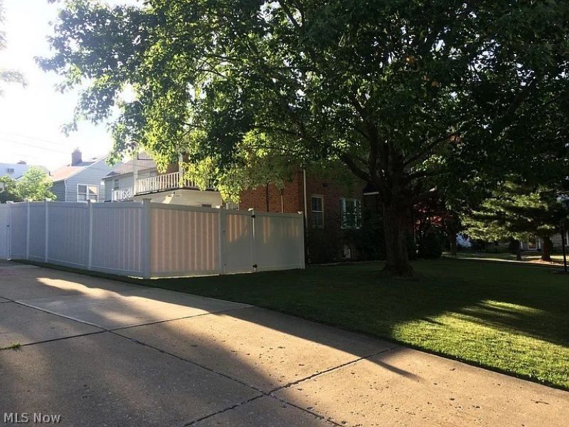2312 Milton Road, Cleveland, OH 44118 Photo 17