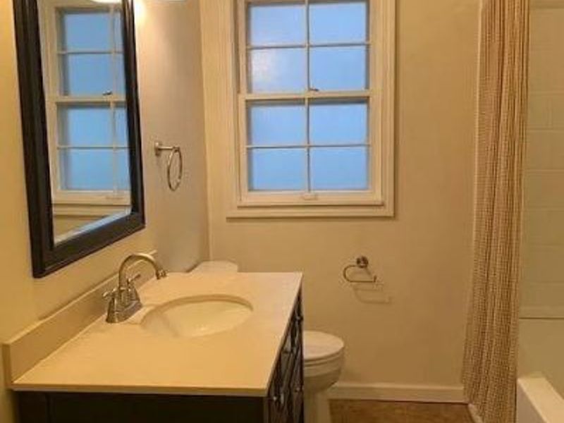 2312 Milton Road, Cleveland, OH 44118 Photo 9