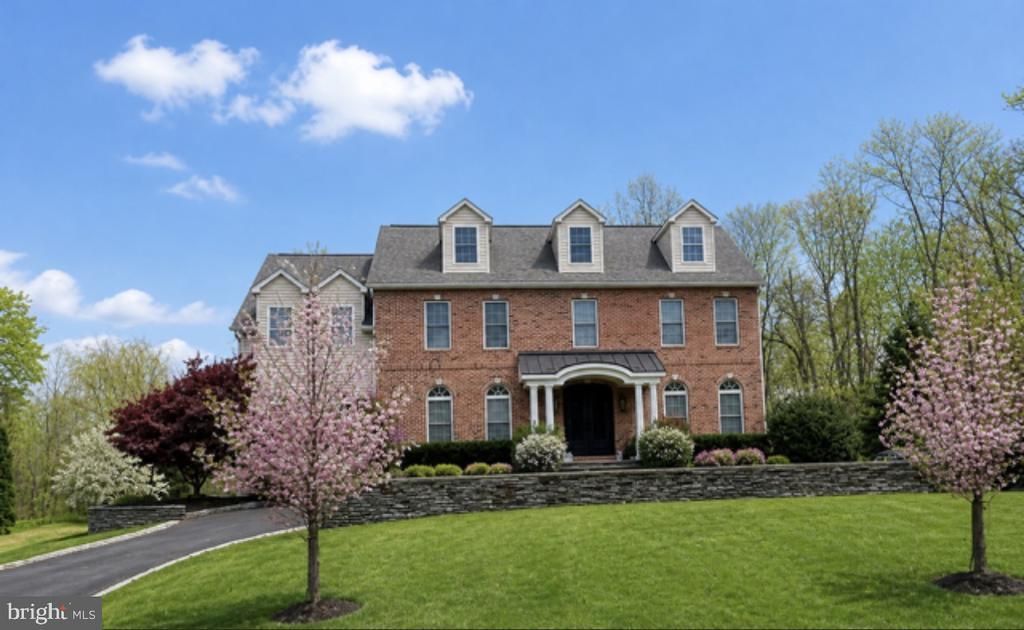 726 BRIDGETOWN PIKE , HOLLAND, PA 18966