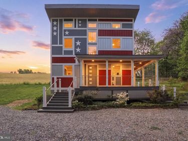 293 GROVE ROAD, DELTA, PA 17314