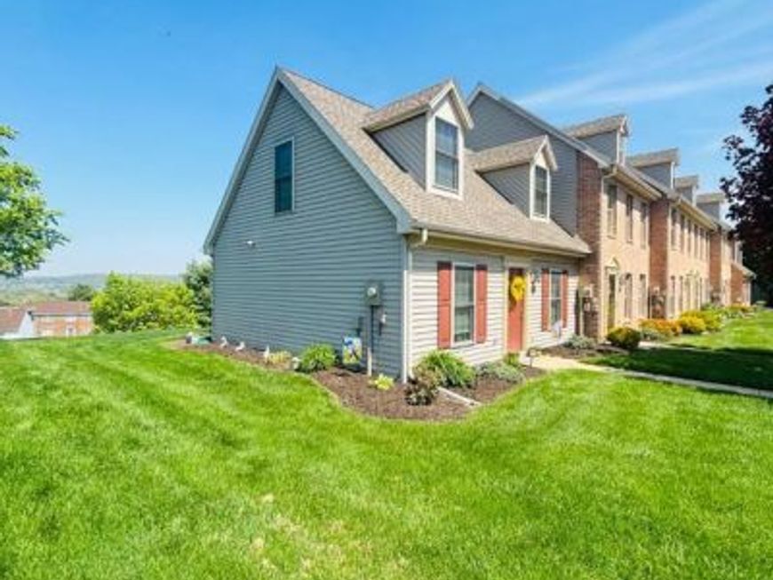 179 Crown Pointe Drive , York, PA 17402 Main Photo
