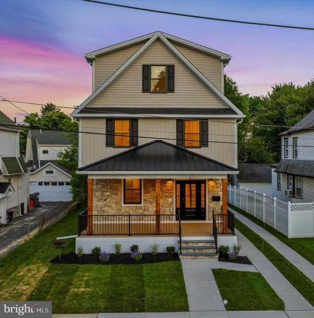 25 OAK LANE, HAVERTOWN, PA 19083
