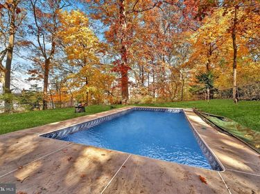 1135 GROVANIA AVENUE, ABINGTON, PA 19001