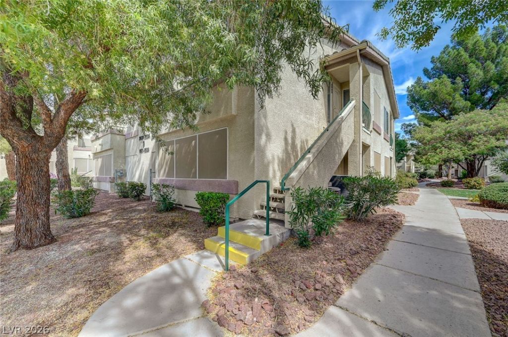 5710 E Tropicana Avenue, Unit 1032, Las Vegas, NV 89122 Main Photo