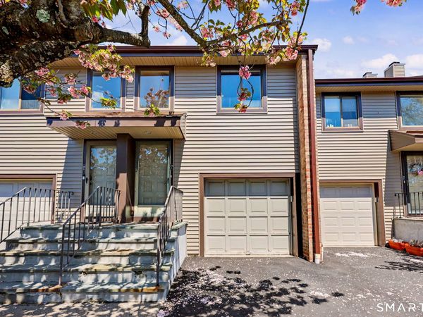 2539 Bedford, Unit 34C, Stamford, CT 06905