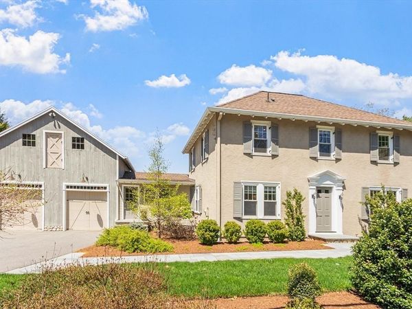 696 Main St, Concord, MA 01742