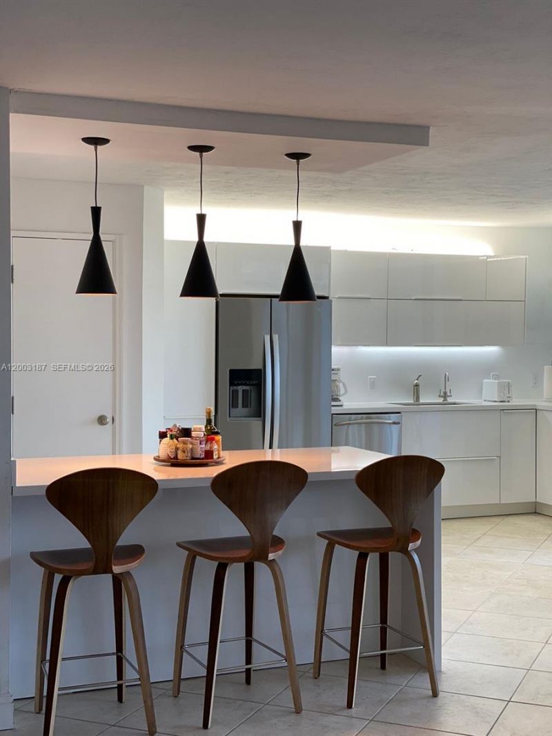 881 Ocean Dr, Unit 3E, Key Biscayne, FL 33149 Photo