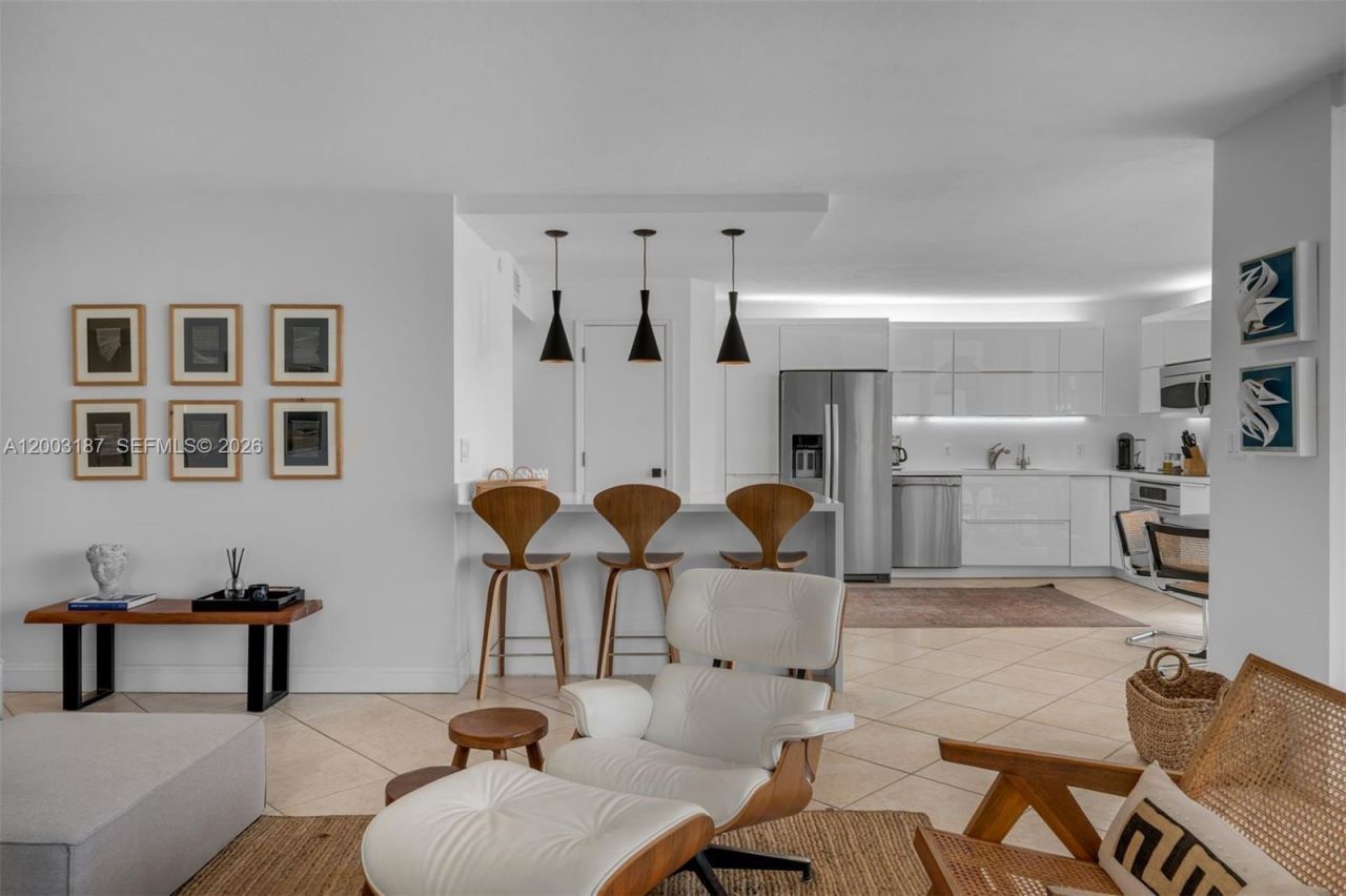 881 Ocean Dr, Unit 3E, Key Biscayne, FL 33149 Photo