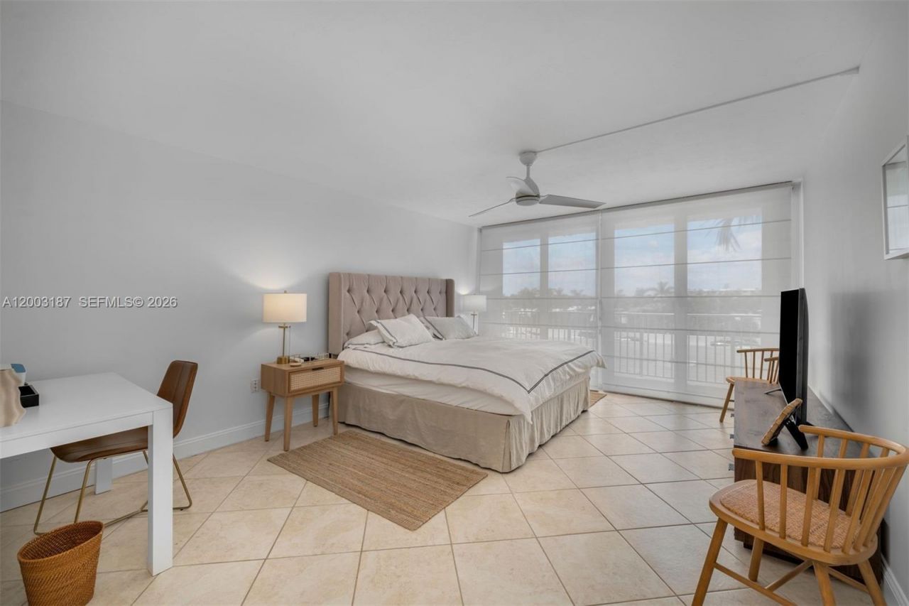 881 Ocean Dr, Unit 3E, Key Biscayne, FL 33149 Photo