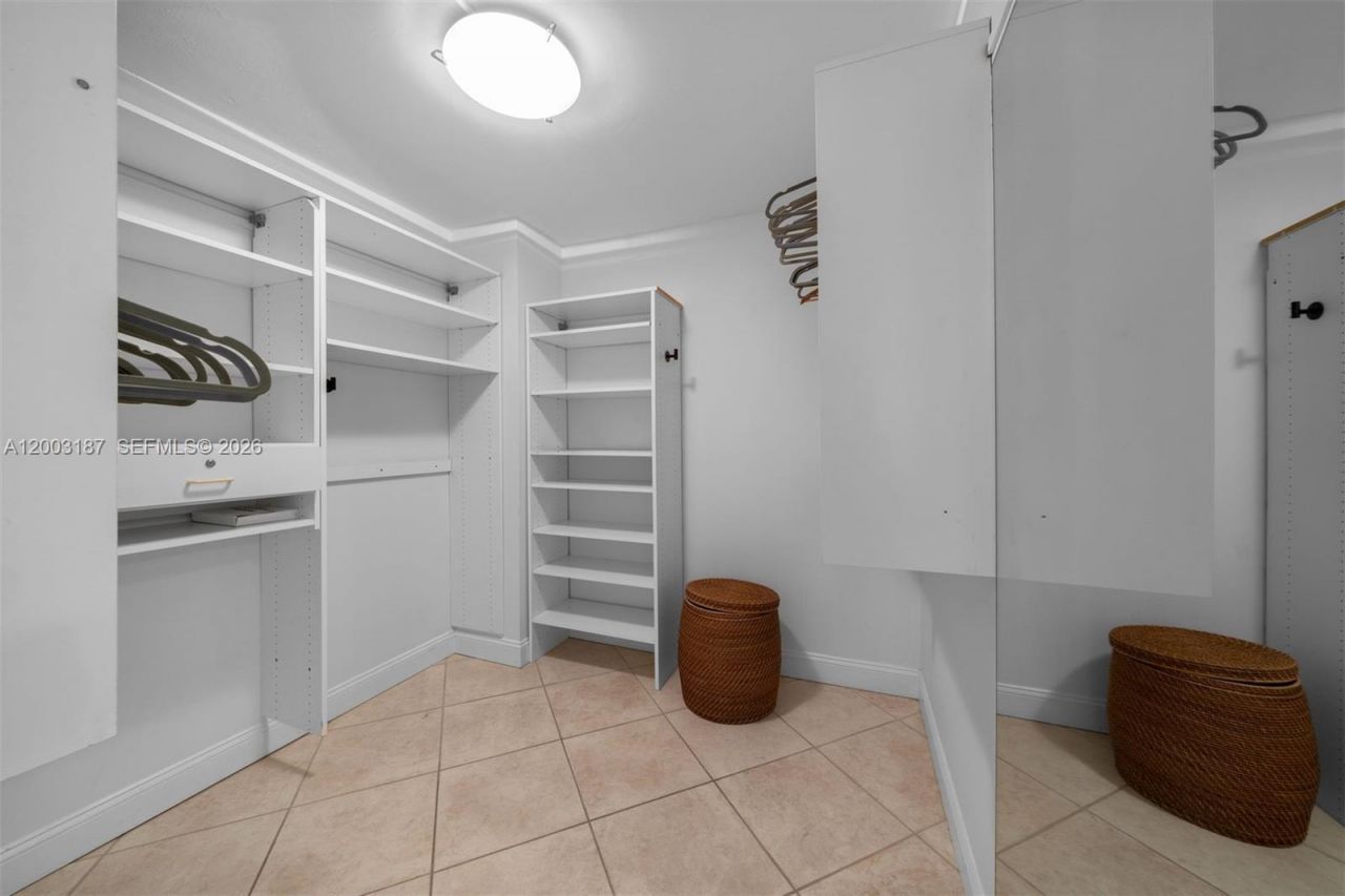 881 Ocean Dr, Unit 3E, Key Biscayne, FL 33149 Photo