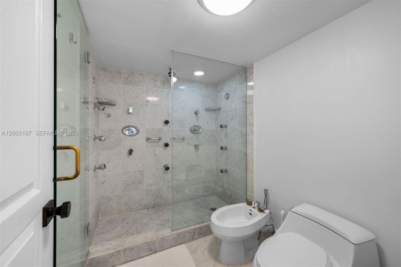 881 Ocean Dr, Unit 3E, Key Biscayne, FL 33149 Photo