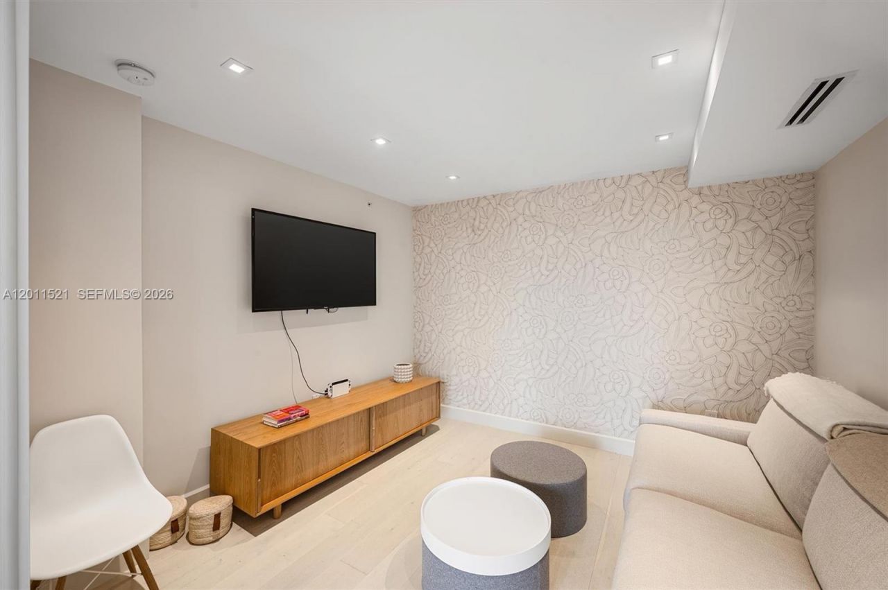 9 Island Ave , Unit 514, Miami Beach, FL 33139 Photo