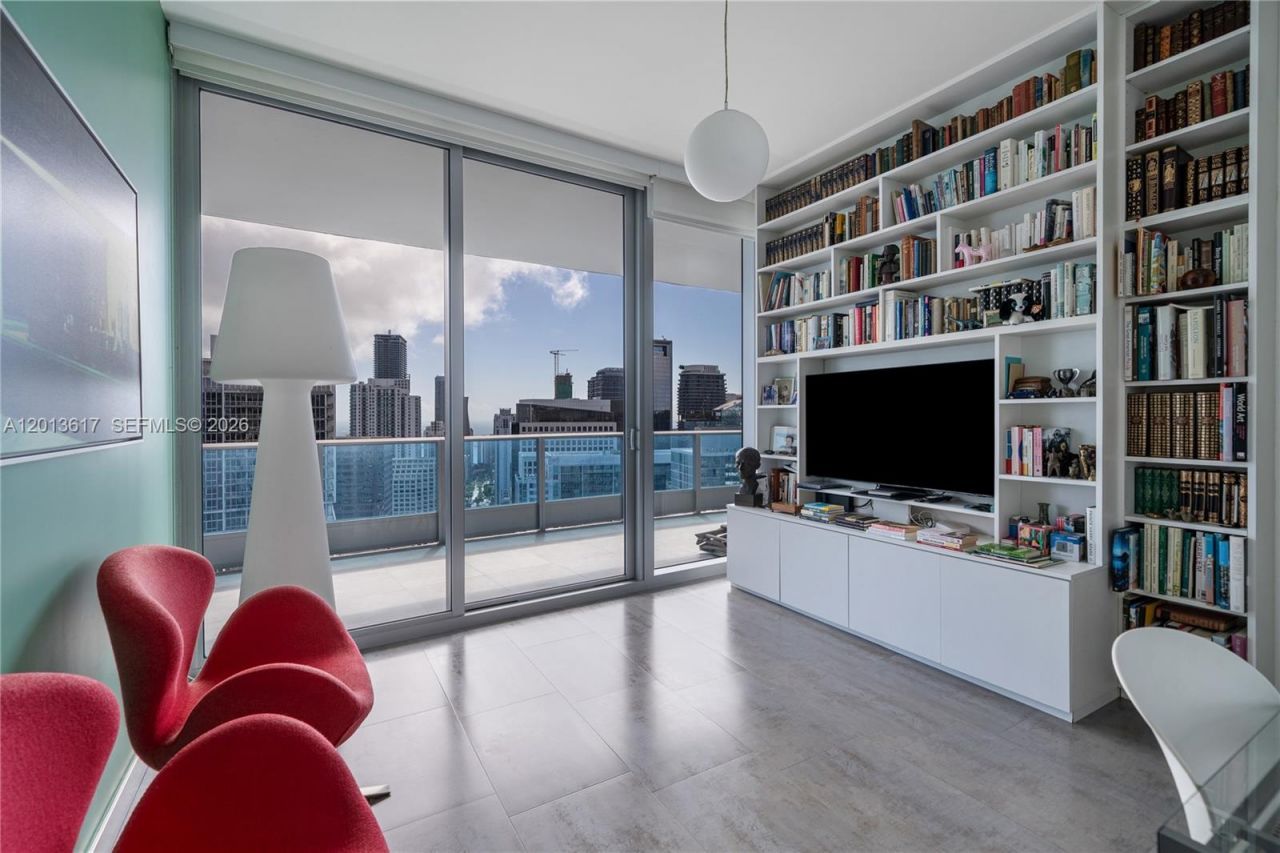 200 Biscayne Boulevard Way, Unit 4902, Miami, FL 33131 Photo