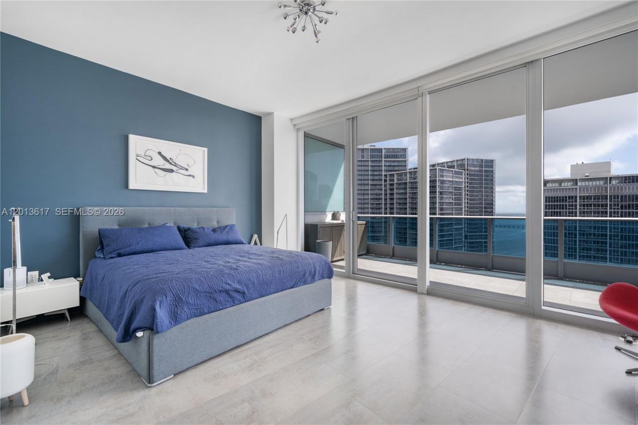 200 Biscayne Boulevard Way, Unit 4902, Miami, FL 33131 Photo
