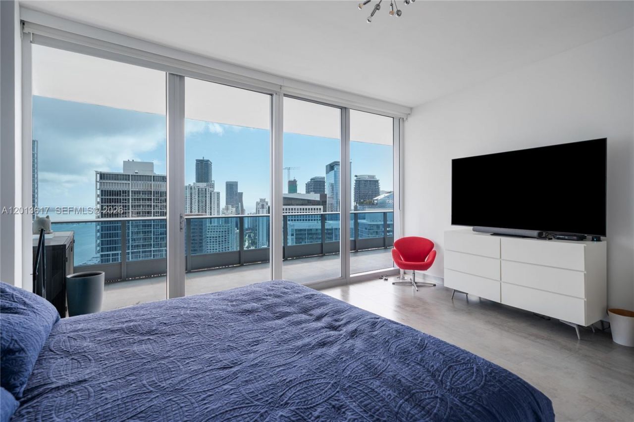 200 Biscayne Boulevard Way, Unit 4902, Miami, FL 33131 Photo