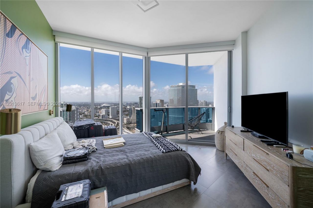 200 Biscayne Boulevard Way, Unit 4902, Miami, FL 33131 Photo