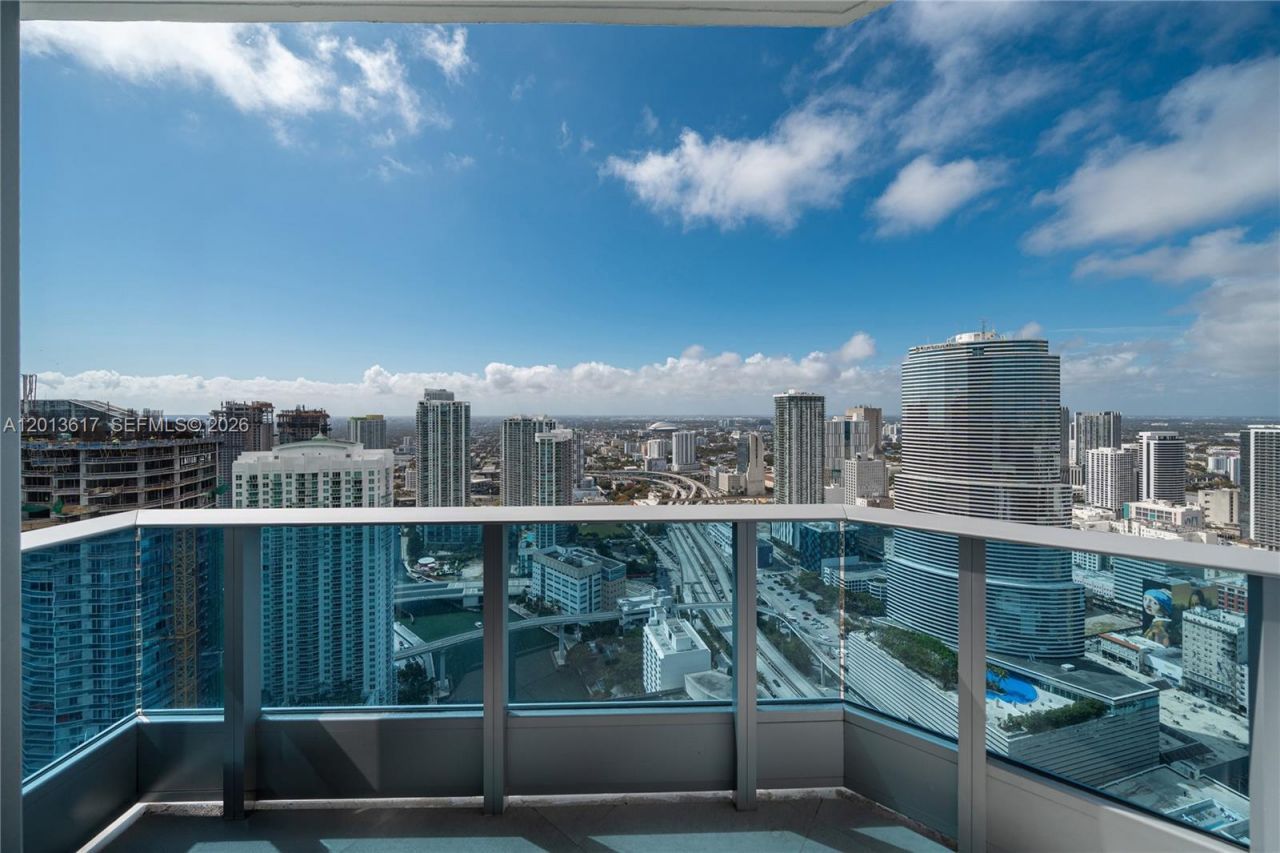 200 Biscayne Boulevard Way, Unit 4902, Miami, FL 33131 Photo