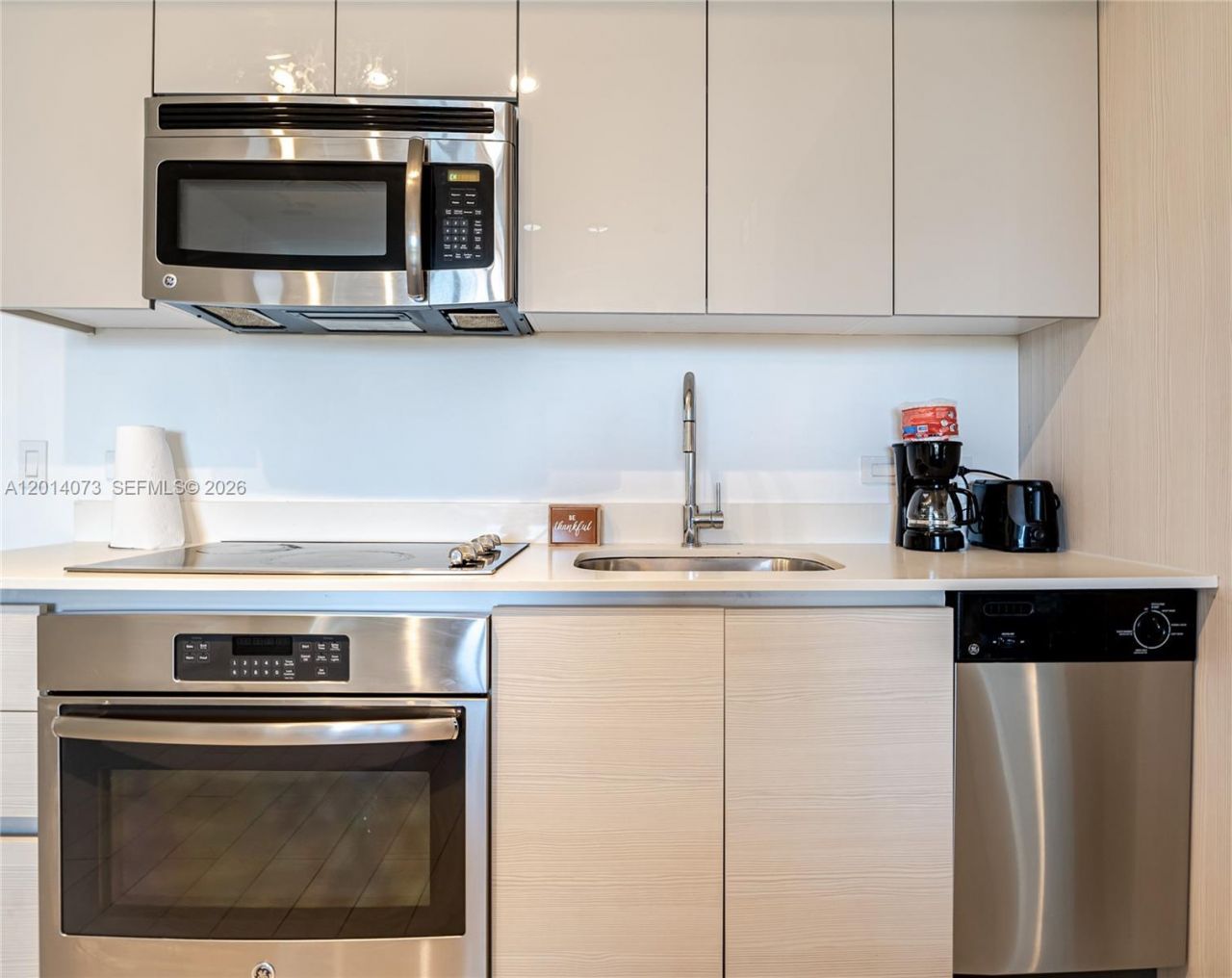 2602 E Hallandale Beach Blvd , Unit R806, Hallandale Beach, FL 33009 Photo