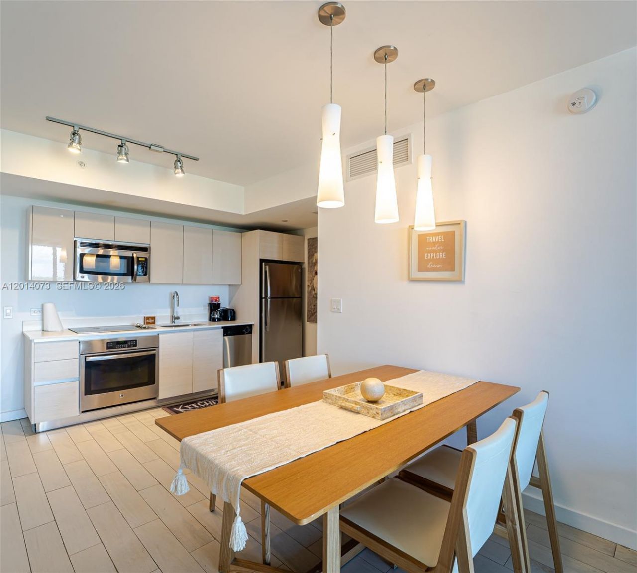 2602 E Hallandale Beach Blvd , Unit R806, Hallandale Beach, FL 33009 Photo