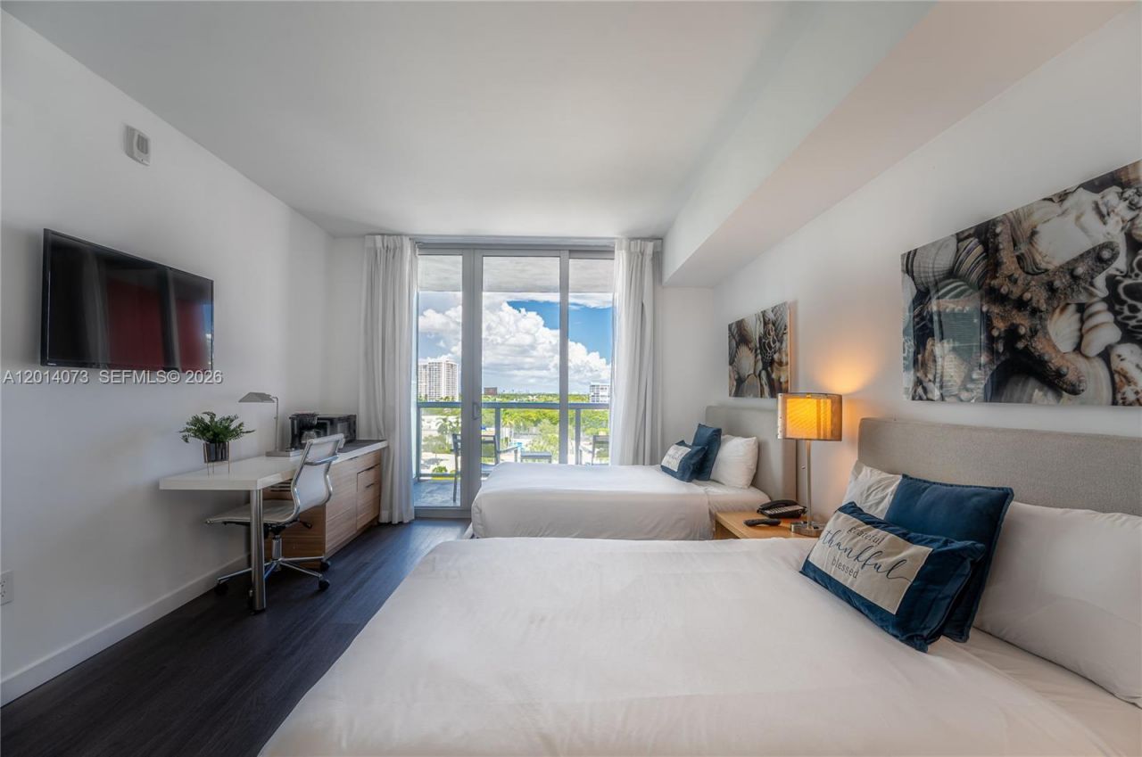 2602 E Hallandale Beach Blvd , Unit R806, Hallandale Beach, FL 33009 Photo