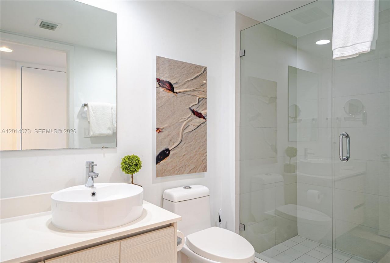 2602 E Hallandale Beach Blvd , Unit R806, Hallandale Beach, FL 33009 Photo