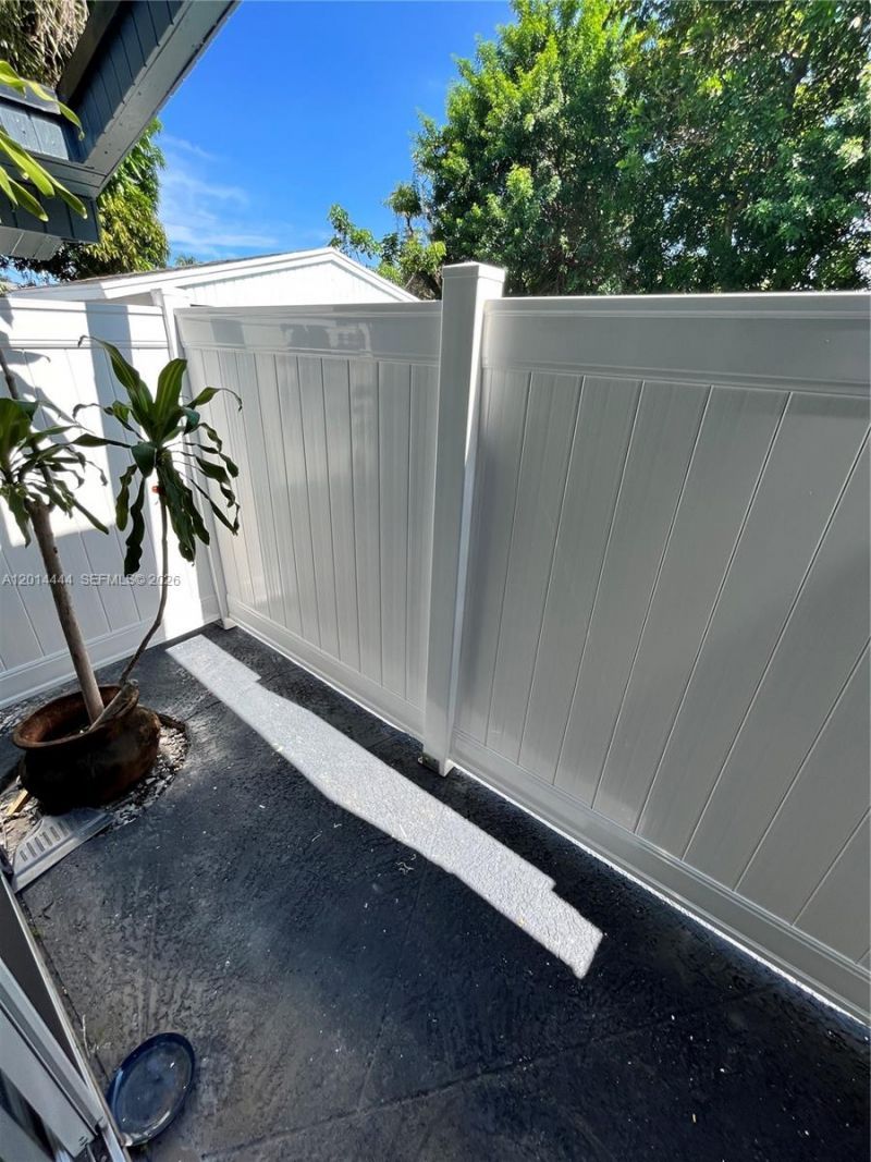 1412 NE 17th Ct, Unit 1-2, Fort Lauderdale, FL 33305 Photo