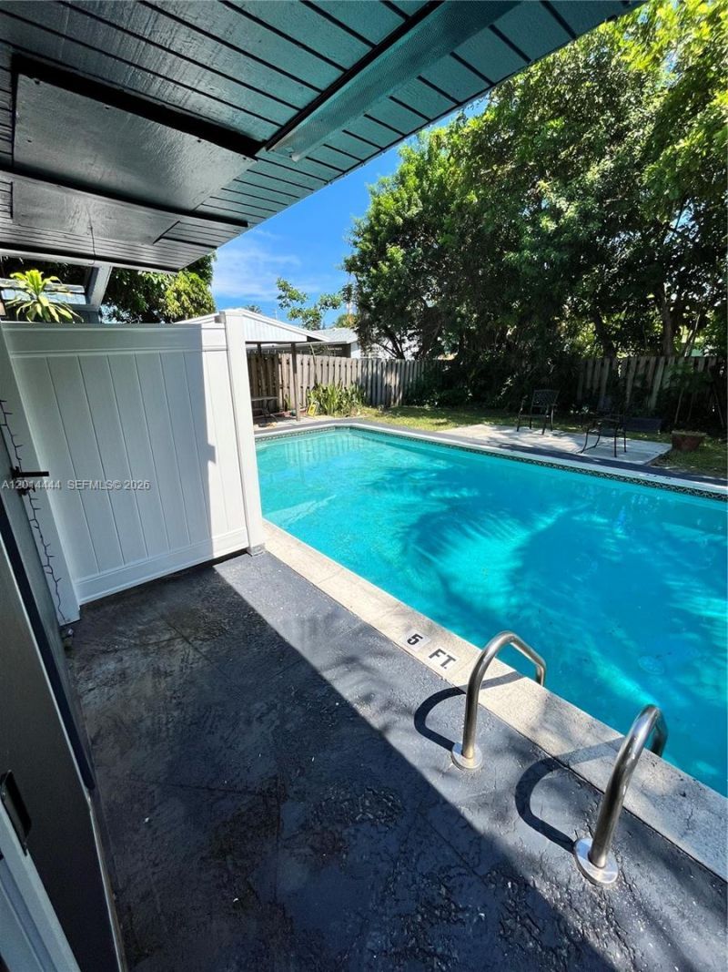 1412 NE 17th Ct, Unit 1-2, Fort Lauderdale, FL 33305 Photo