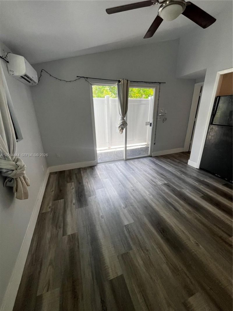 1412 NE 17th Ct, Unit 1-2, Fort Lauderdale, FL 33305 Photo