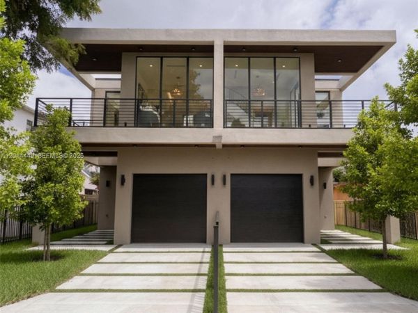 1501 SW 21st St , Miami, FL 33145