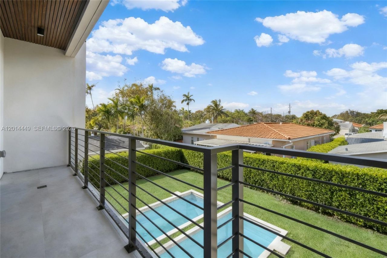 1501 SW 21st St , Miami, FL 33145 Photo