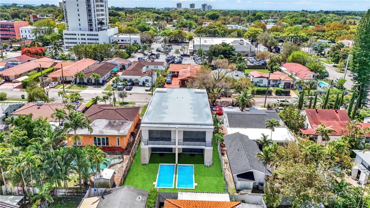 1501 SW 21st St , Miami, FL 33145 Photo