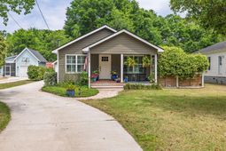 708 Kent Street photo 4
