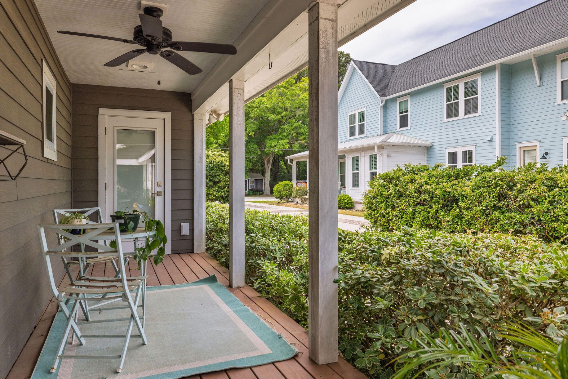 708 Kent Street Photo 42